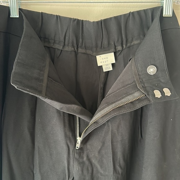 Women's Size 20 Black Business Pants A New Day - Picture 4 of 4